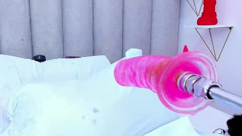 Keylla online show from 10, 12, 2024