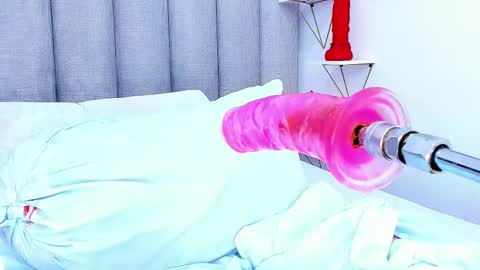 Keylla online show from 9, 3, 2025