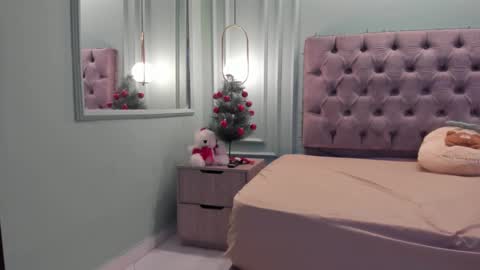 Snapshot of khaterine_hot_1 chatting on 2, 12, 2024 Kathe Hot online show from 2, 12, 2024