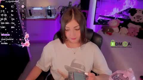 Snapshot of khionebesset chatting on 12, 1, 2025 Khi. online show from 12, 1, 2025