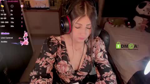 Snapshot of khionebesset chatting on 26, 2, 2025 Khi. online show from 26, 2, 2025