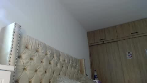 khloe33 online show from 16, 2, 2025