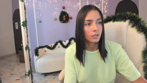 Snapshot of khloe_houston chatting on 6, 12, 2024 Khloe online show from 6, 12, 2024