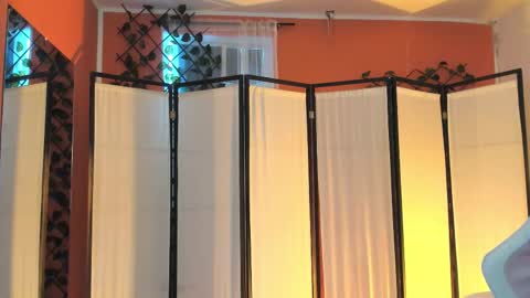 Snapshot of khloe_houston chatting on 14, 10, 2025 Khloe online show from 14, 10, 2025