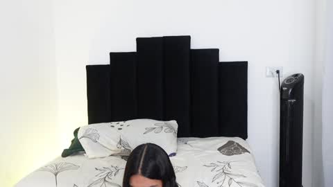 Khloe online show from 11, 1, 2025