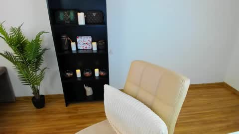 Snapshot of khloe_star chatting on 17, 3, 2026 Khloe online show from 17, 3, 2026