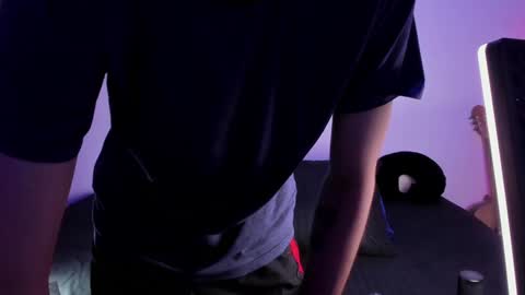 khozler_ online show from 2, 2, 2025