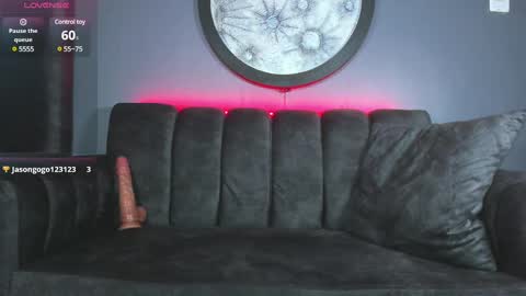 Snapshot of khriss_brown chatting on 6, 3, 2025 Khriss brown online show from 6, 3, 2025