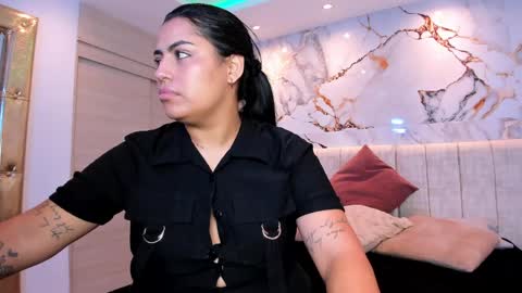 Snapshot of kiana_cream chatting on 8, 6, 2026 N M online show from 8, 6, 2026