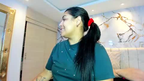 Snapshot of kiana_cream chatting on 19, 6, 2026 N M online show from 19, 6, 2026