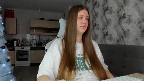 kianna_dior_ online show from 15, 12, 2025