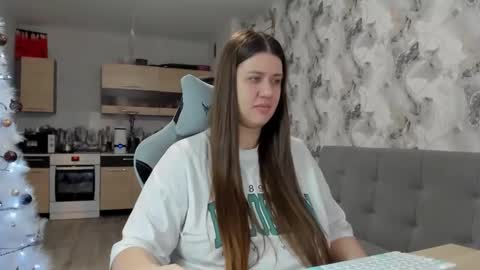 kianna_dior_ online show from 20, 12, 2025