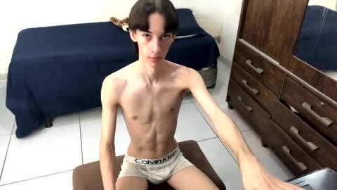 Snapshot of kiantwink chatting on 12, 12, 2024 kiantwink online show from 12, 12, 2024