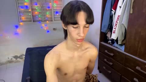 Snapshot of kiantwink chatting on 21, 1, 2025 kiantwink online show from 21, 1, 2025