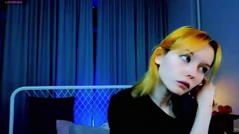 Kira online show from 4, 8, 2026
