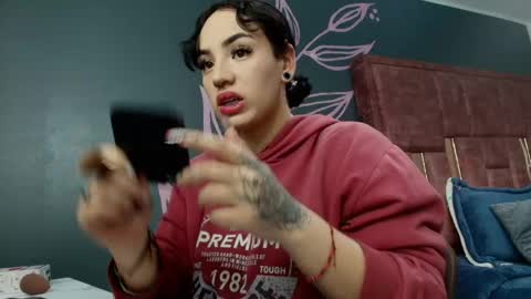 KIARA FOX online show from 7, 5, 2026