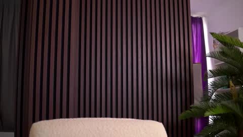 kiara_moreno online show from 10, 9, 2025