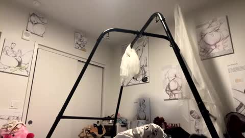 HunneysPlayRoom online show from 28, 12, 2024