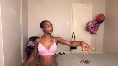 HunneysPlayRoom online show from 5, 3, 2026