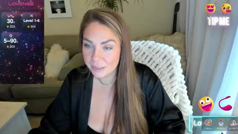 Kiera Reines online show from 21, 12, 2025