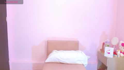 Snapshot of kiitty_horny_ chatting on 15, 10, 2025 Melody online show from 15, 10, 2025