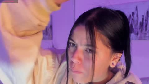 kIKI online show from 24, 12, 2024