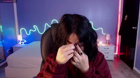 kIKI online show from 24, 2, 2025