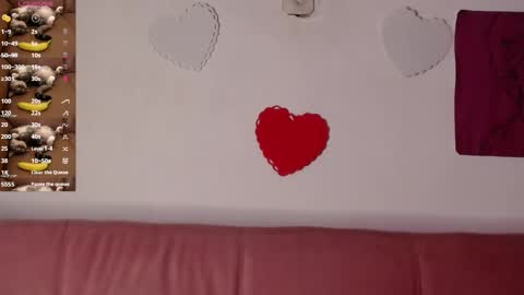 kIKI online show from 5, 3, 2025