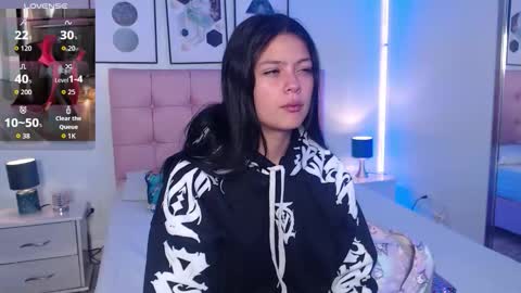 kIKI online show from 1, 10, 2025