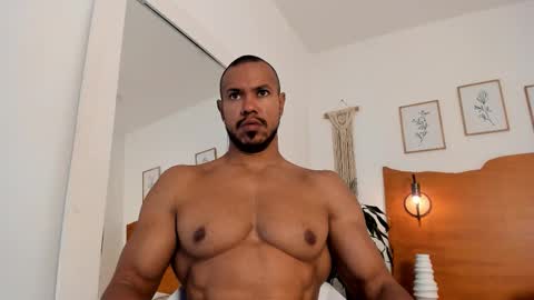 Kilua Muscle guy online show from 27, 11, 2025