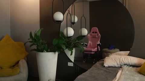 Kim online show from 20, 10, 2025