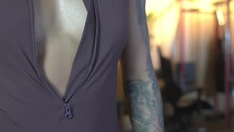 Snapshot of kim_beckett chatting on 22, 11, 2025 Kim online show from 22, 11, 2025