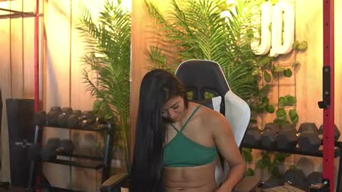 Snapshot of kim_beckett chatting on 4, 12, 2025 Kim online show from 4, 12, 2025