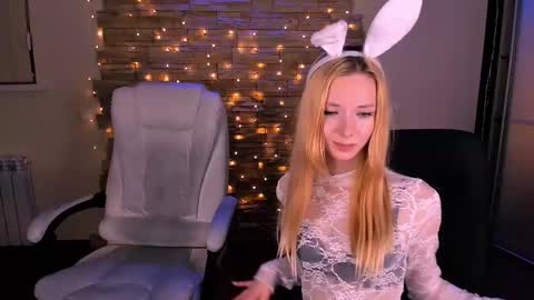 Snapshot of kim_boyd chatting on 14, 2, 2025 kim_boyd online show from 14, 2, 2025