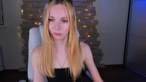 Snapshot of kim_boyd chatting on 20, 2, 2025 kim_boyd online show from 20, 2, 2025