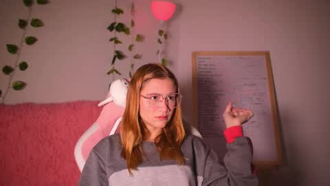 ISABELLA 3 online show from 20, 11, 2025