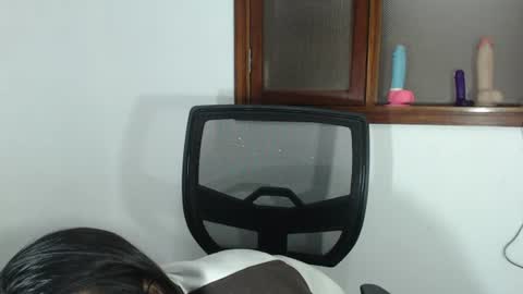 Kim Naomy online show from 10, 7, 2026