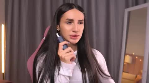 Kim Oberlin online show from 4, 11, 2025