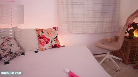 Snapshot of kimberhot chatting on 22, 12, 2025 Kim online show from 22, 12, 2025