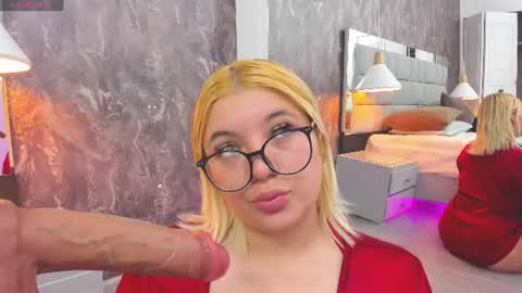 Snapshot of kimberly_cam_ chatting on 9, 6, 2026 Your kim online show from 9, 6, 2026