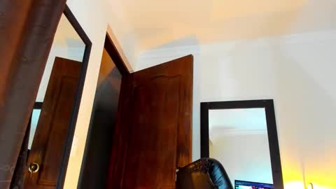 Kimberly Banks online show from 13, 1, 2026