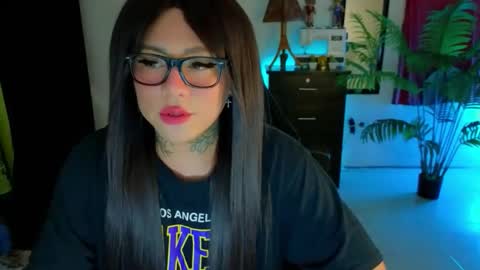 Kimberly Polizzi     online show from 29, 11, 2025