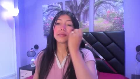 Kimberly Villalobos online show from 25, 11, 2025