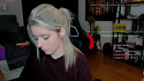 Wolfs Girl online show from 6, 3, 2026