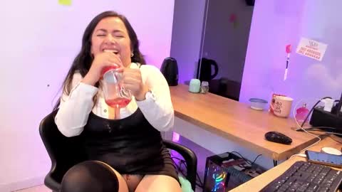 Camila online show from 20, 9, 2025