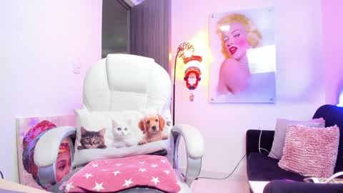 Snapshot of kimmberly_saenz_ chatting on 23, 12, 2024 kimmberly_saenz_ online show from 23, 12, 2024