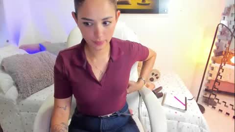 Snapshot of kimmberly_saenz_ chatting on 23, 9, 2025 kimmberly_saenz_ online show from 23, 9, 2025