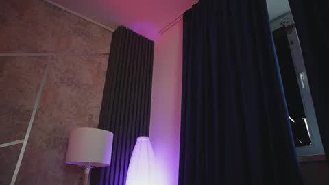 Snapshot of kimmblaze chatting on 8, 3, 2026 Kim online show from 8, 3, 2026