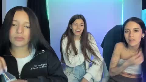 Snapshot of kimmi_foxy chatting on 15, 12, 2024 kimmi online show from 15, 12, 2024