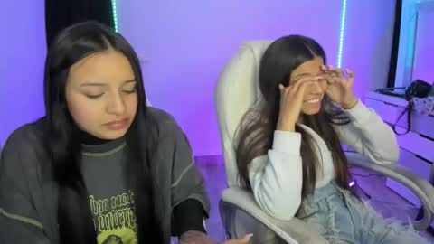 Snapshot of kimmi_foxy chatting on 24, 12, 2024 kimmi online show from 24, 12, 2024